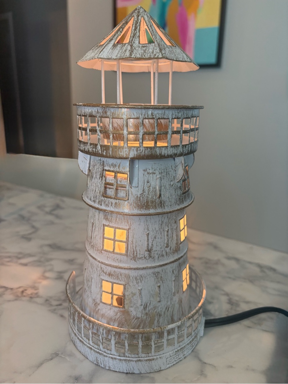Scentsy White Distressed Lighthouse Lantern Lamp